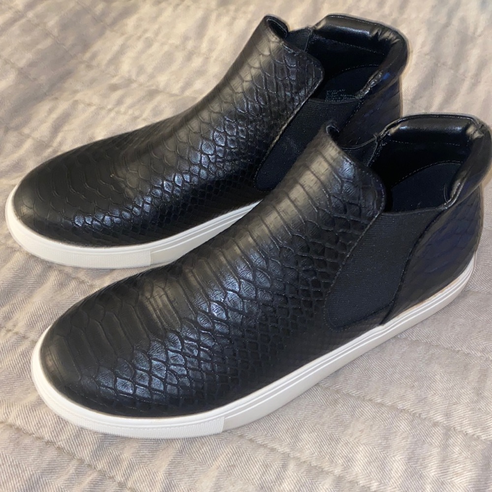Black faux snakeskin slide on shoes